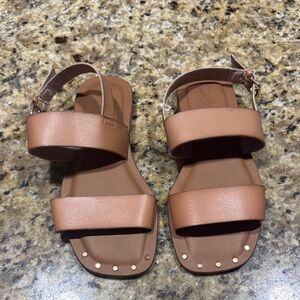 Universal Thread Tan Strap Sandals
